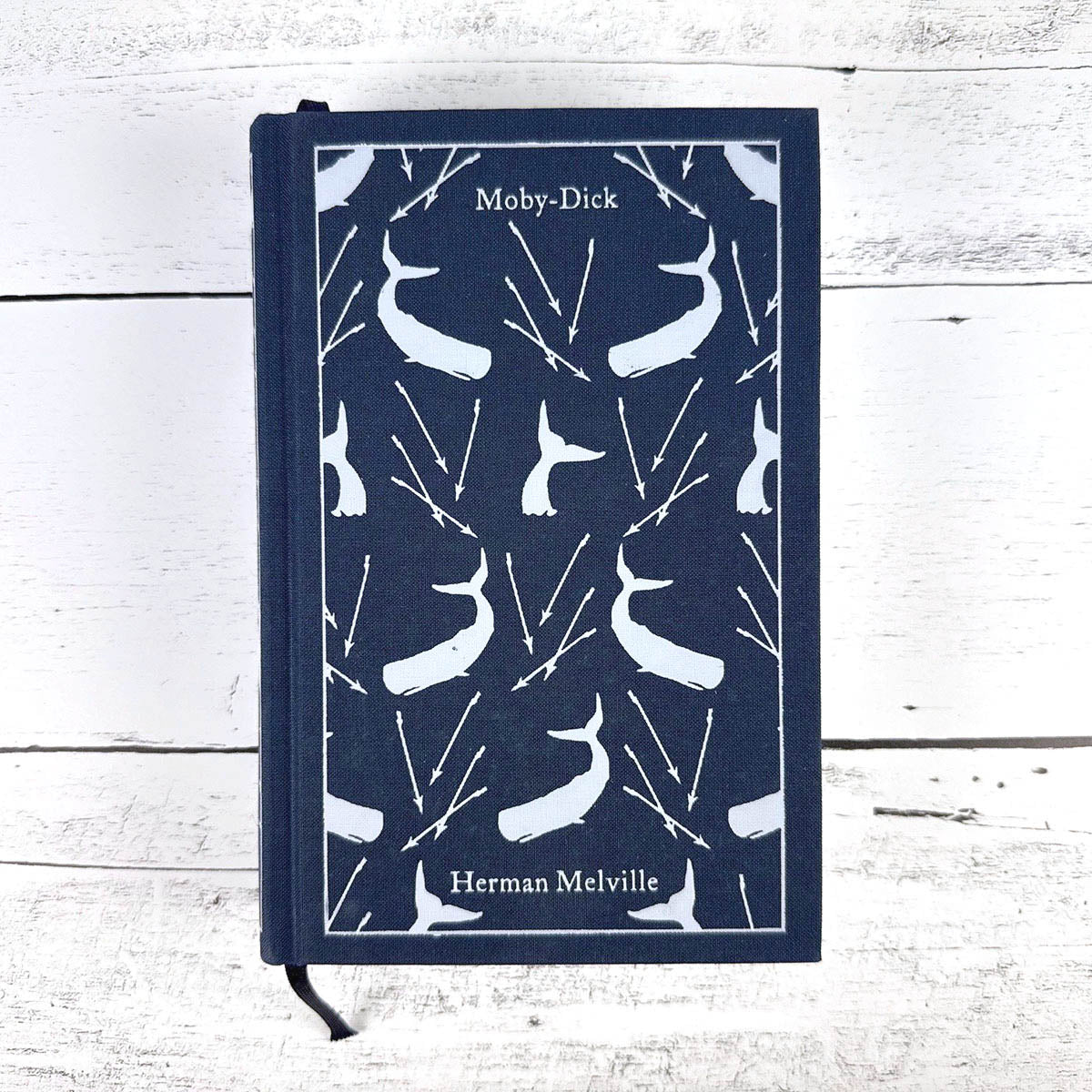 Moby-Dick-white-wood_1200px
